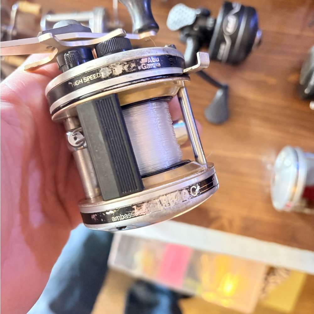 Assorted Fishing Reels Collection - Picture 10 of 13